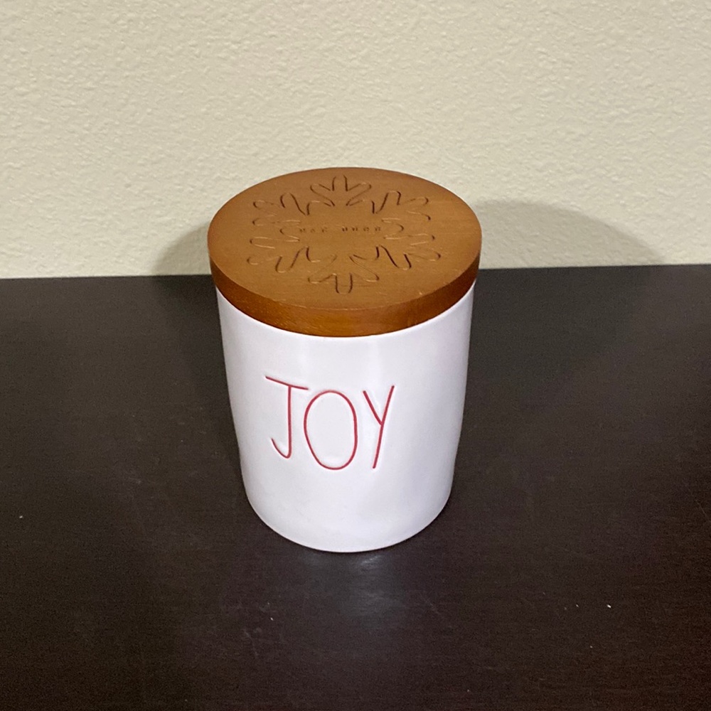 New Rae Dunn Joy ceramic cellar with wood snowflake lid